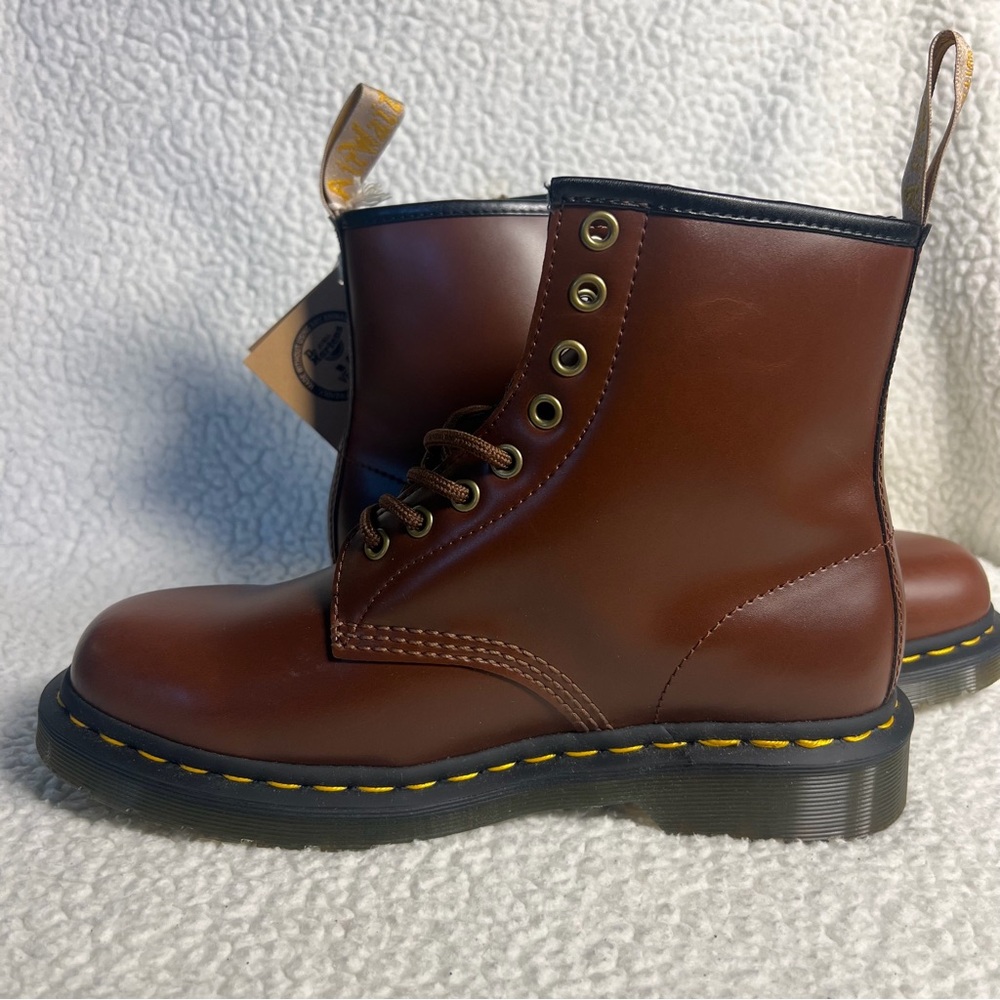 NWT Dr. Martens VEGAN 1460 FAUX FUR LINED LACE UP BOOTS SZ 41 - Picture 10 of 13